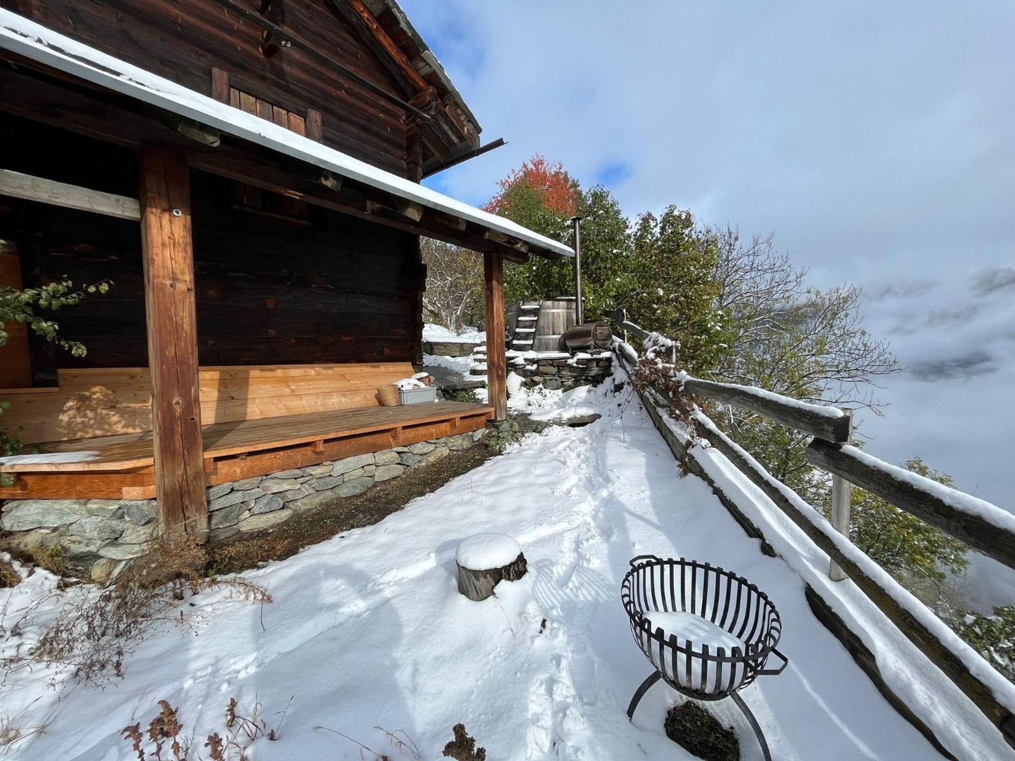 Chalet La Paz With Hotpot And Sauna Villa Törbel Exteriör bild